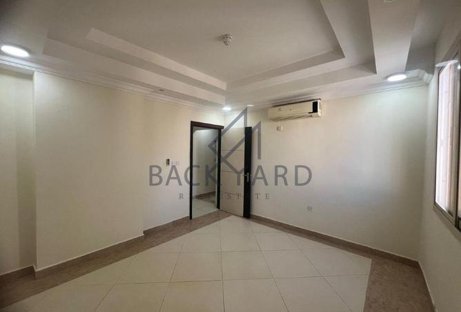 958296 - Property Image 3