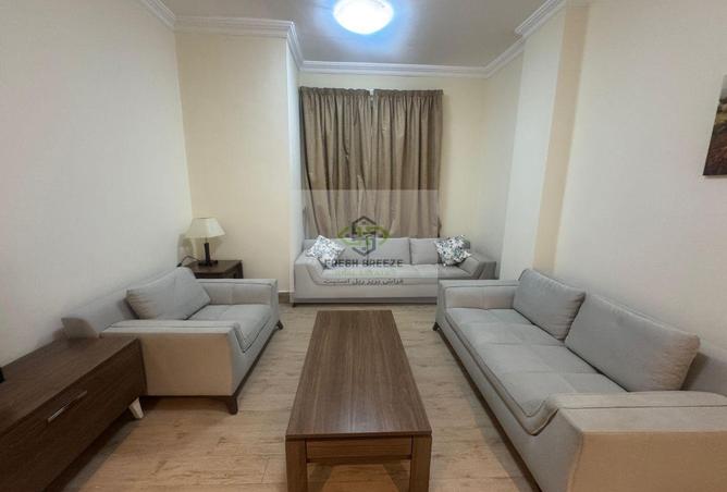 966851 - Property Image 2