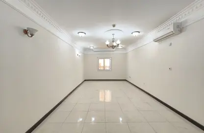 Apartment - 3 Bedrooms - 2 Bathrooms for rent in Anas Street - Fereej Bin Mahmoud North - Fereej Bin Mahmoud - Doha