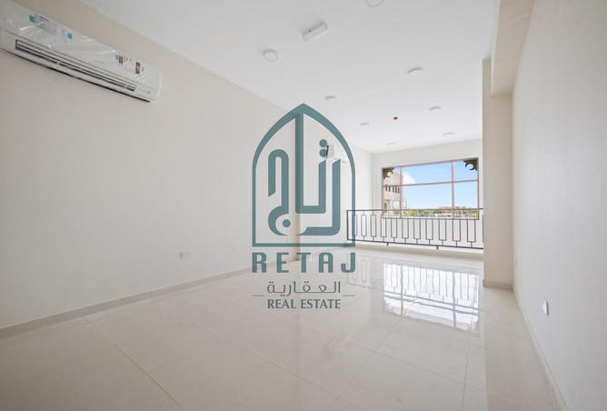 971035 - Property Image 2