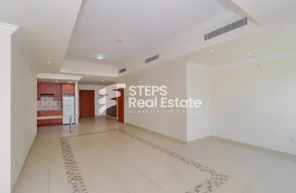 Apartment - Studio - 1 Bathroom for rent in Tower 29 - Porto Arabia - The Pearl Island - Doha