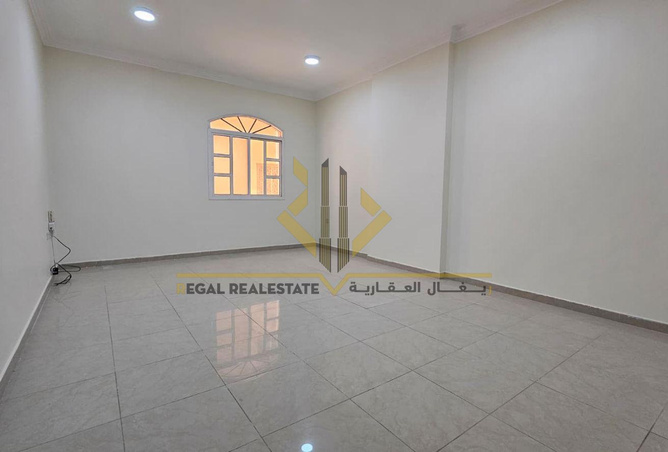 940674 - Property Image 2