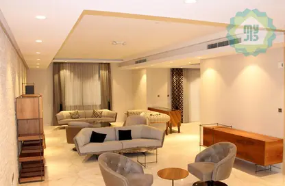 Villa - 5 Bedrooms - 6 Bathrooms for rent in Al Maamoura - Al Maamoura - Doha