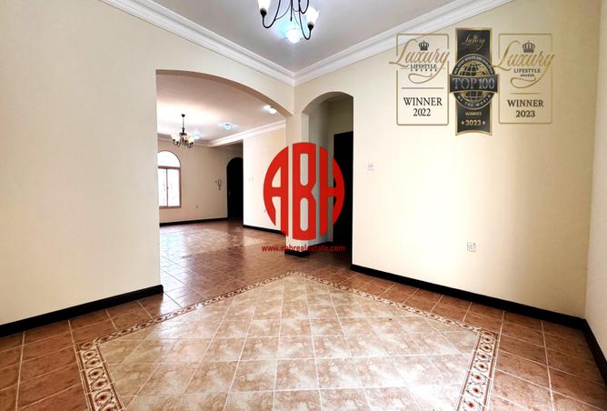 936321 - Property Image 2