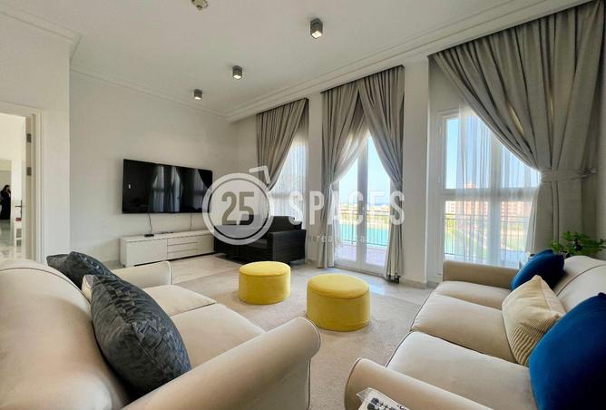 954325 - Property Image 2