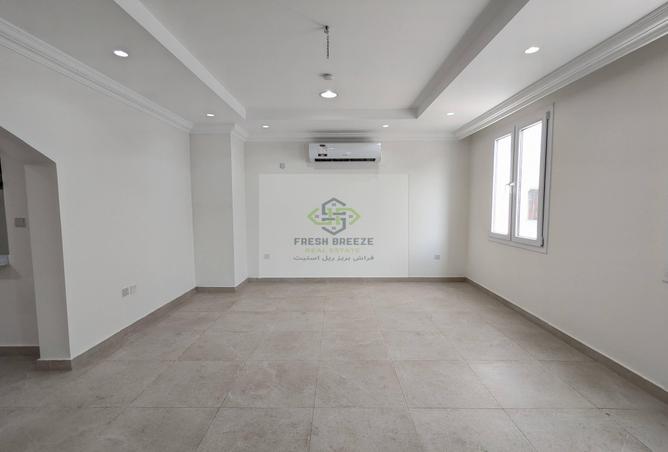 987840 - Property Image 3