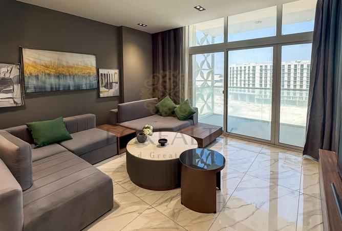 989754 - Property Image 2