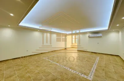 Apartment - 2 Bedrooms - 2 Bathrooms for rent in Al Sadd Road - Al Sadd - Doha