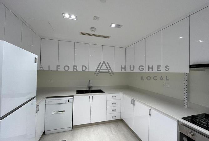 1000410 - Property Image 2