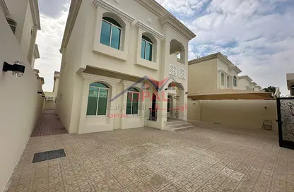 Villa - 6 Bedrooms - 6 Bathrooms for rent in Al Thumama - Al Thumama - Doha