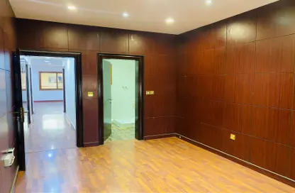 Empty Room image for: Office Space - Studio - 2 Bathrooms for rent in E Block - Muzahem Street - Al Sadd - Doha, Image 1