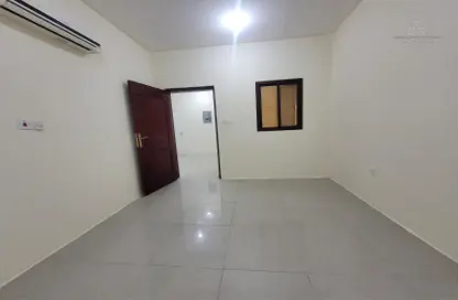 شقة - 2 غرف نوم - 2 حمامات للايجار في مدينة خليفة جنوب - مدينة خليفة - الدوحة