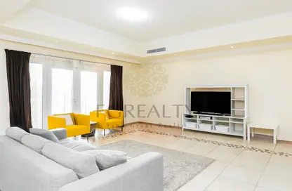 Apartment - 2 Bedrooms - 2 Bathrooms for sale in East Porto Drive - Porto Arabia - The Pearl Island - Doha