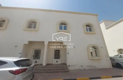 فيلا - 4 غرف نوم - 3 حمامات للايجار في شارع المطار القديم - طريق المطار القديم - الدوحة