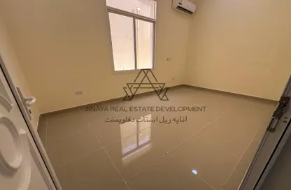 شقة - 2 غرف نوم - 1 حمام للايجار في جنوب مويثر - منطقة مويثر - الدوحة