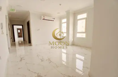 Apartment - 3 Bedrooms - 2 Bathrooms for rent in Umm Ghuwalina - Umm Ghuwailina - Doha