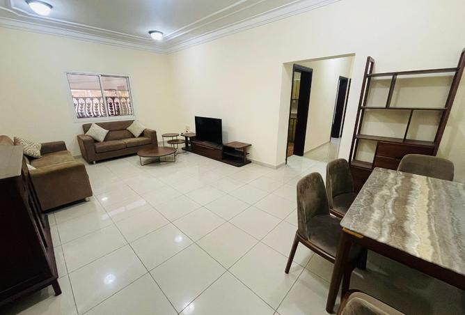 957225 - Property Image 3