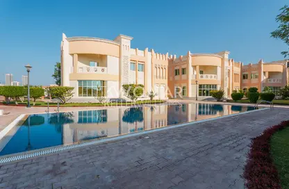 Villa - 4 Bedrooms - 5 Bathrooms for rent in West Bay Lagoon Villas - West Bay Lagoon - West Bay Lagoon - Doha