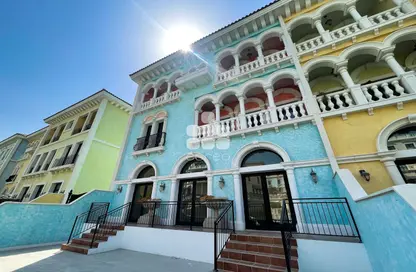 Townhouse - 3 Bedrooms - 4 Bathrooms for rent in Murano - Qanat Quartier - The Pearl Island - Doha