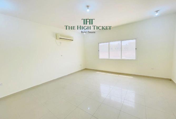 945676 - Property Image 3