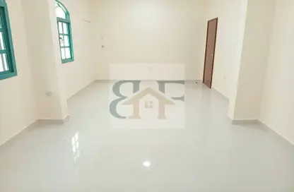 Apartment - 3 Bedrooms - 3 Bathrooms for rent in Al Mansoura - Al Mansoura - Doha