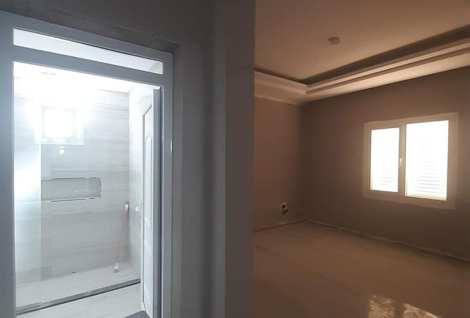 1009986 - Property Image 2