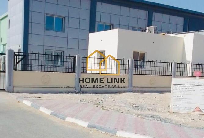 960144 - Property Image 2