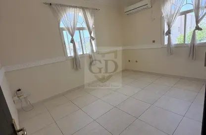 Apartment - Studio - 1 Bathroom for rent in Onaiza Street - Diplomatic Area - Doha