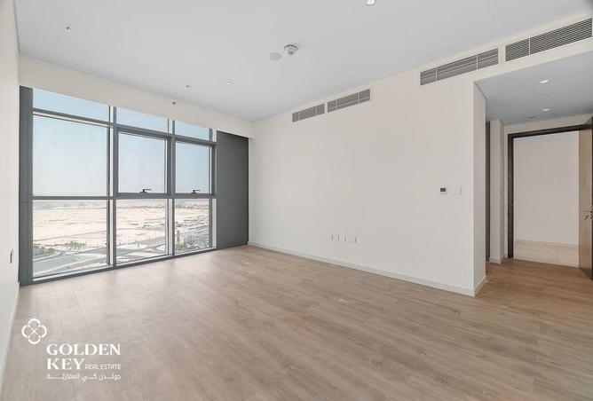 905086 - Property Image 3