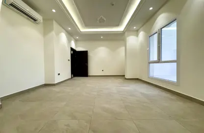 Apartment - 2 Bedrooms - 2 Bathrooms for rent in Al Nasr Street - Al Nasr - Doha