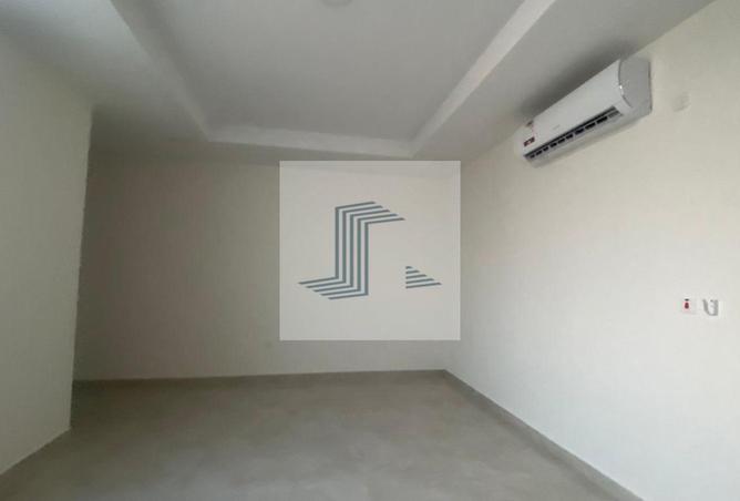 908055 - Property Image 3