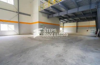 Warehouse - Studio for rent in Industrial Area 1 - Industrial Area - Doha