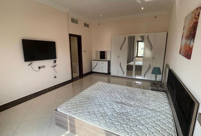 996042 - Property Image 2