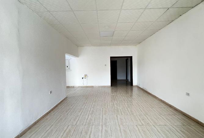 963044 - Property Image 2