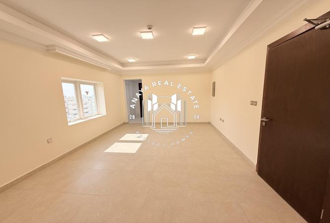 970352 - Property Image 3