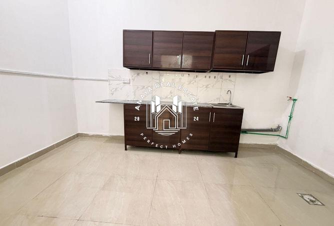 960879 - Property Image 2