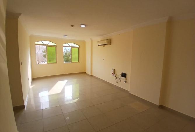 988064 - Property Main Image