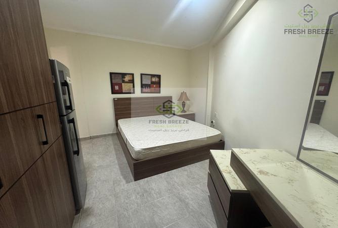 892536 - Property Image 3