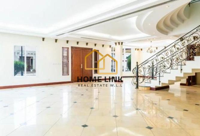 928104 - Property Image 2