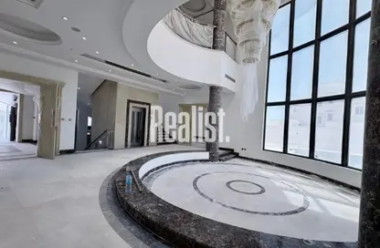 Villa - 6 Bedrooms - 7 Bathrooms for rent in Waterfront North Villas - Waterfront Residential - The Waterfront - Lusail