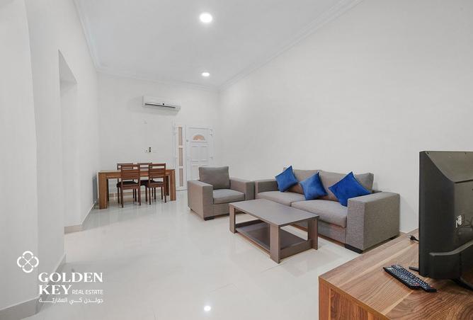 987025 - Property Main Image