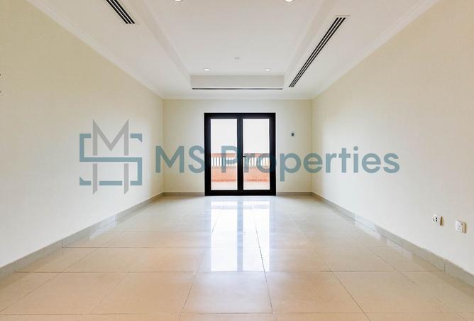 932681 - Property Image 3
