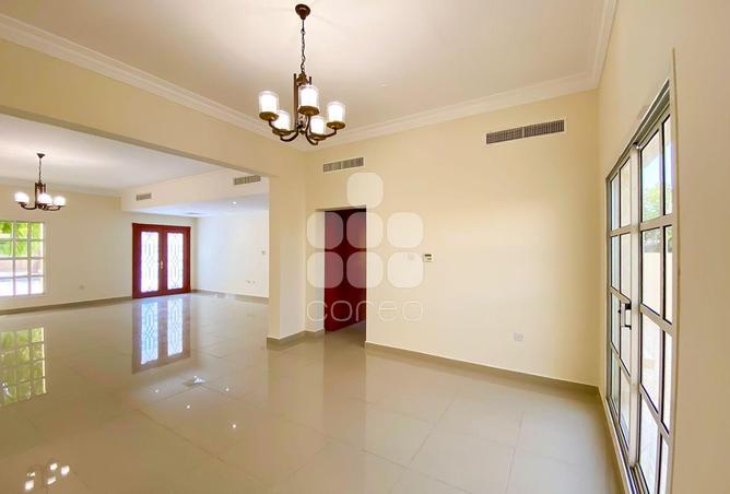 958629 - Property Image 3