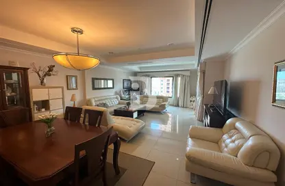 Apartment - 2 Bedrooms - 2 Bathrooms for rent in Tower 24 - Porto Arabia - The Pearl Island - Doha