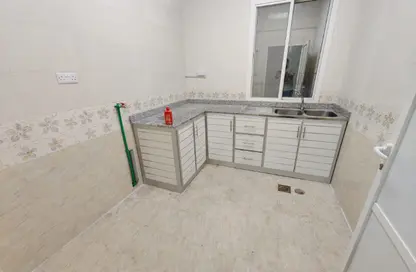 Apartment - 3 Bedrooms - 2 Bathrooms for rent in West Bay - West Bay - Doha
