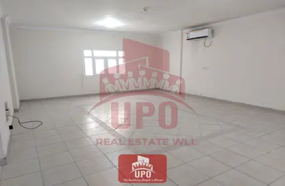 Apartment - 2 Bedrooms - 2 Bathrooms for rent in Al Doha Plaza - Al Sadd - Al Sadd - Doha