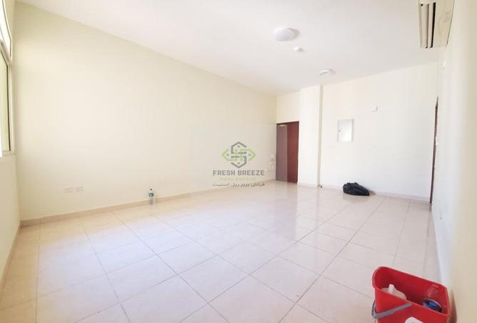 993831 - Property Image 3