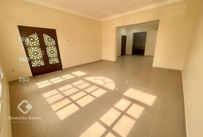 990867 - Property Image 3