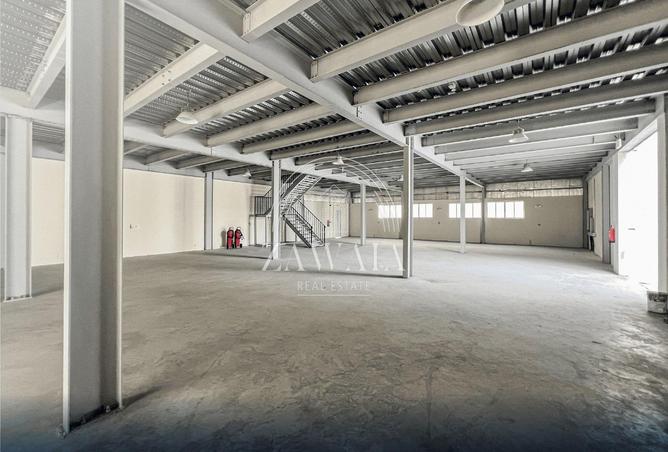 989051 - Property Image 3