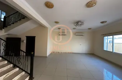 Villa - 6 Bedrooms - 4 Bathrooms for rent in Ain Khalid Gate - Ain Khaled - Doha